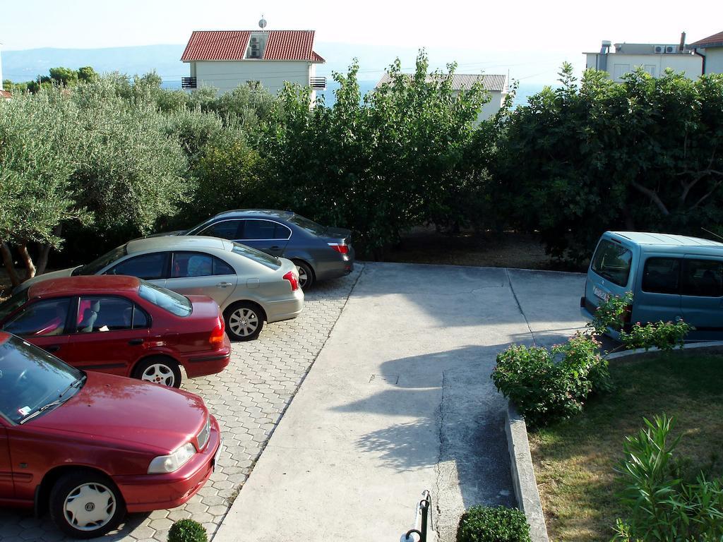 Apartments Petrada Omiš Exterior foto