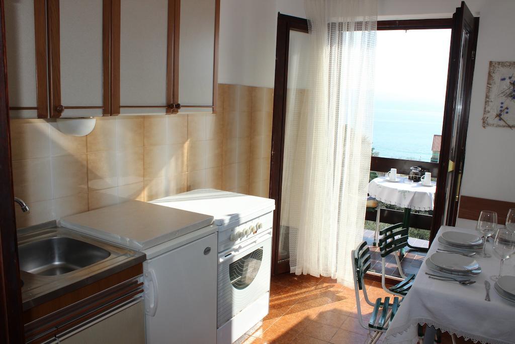Apartments Petrada Omiš Cameră foto