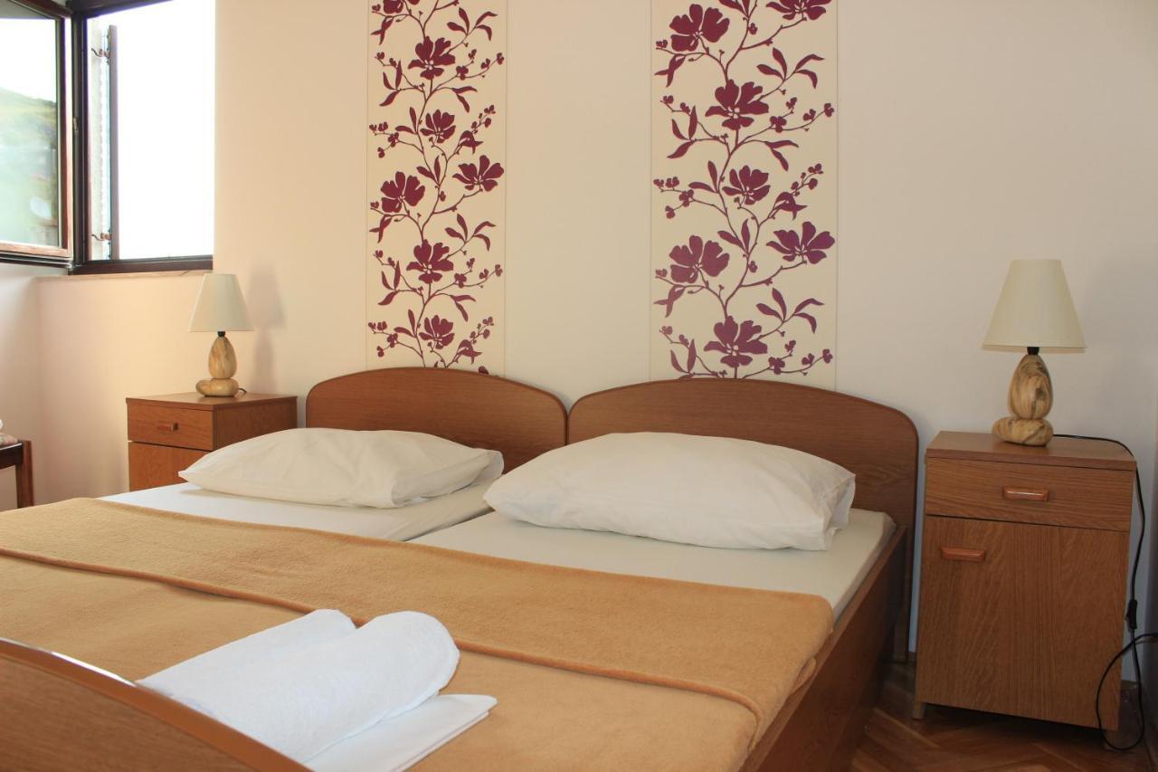 Apartments Petrada Omiš Cameră foto