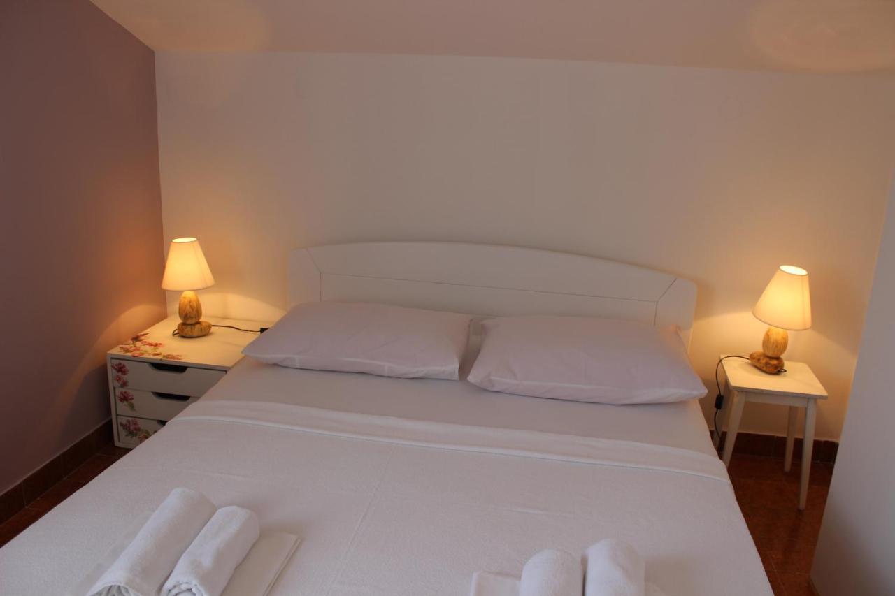 Apartments Petrada Omiš Cameră foto